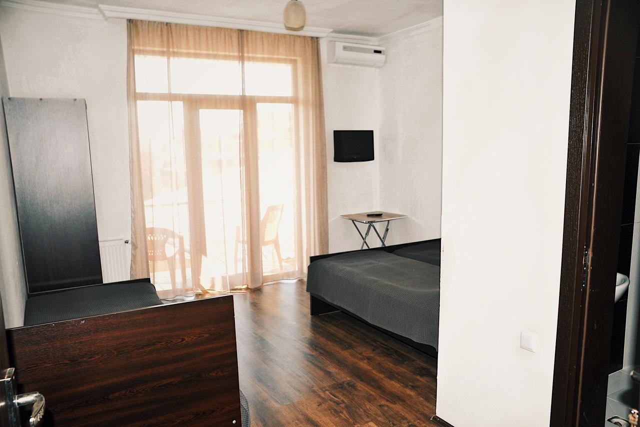 Hotel Sunny Coast Kobuleti Ngoại thất bức ảnh